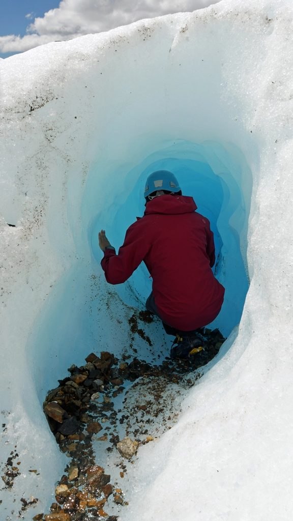 Pierre avec la Marmot Knife Edge Gore-Tex en exploration de glacier