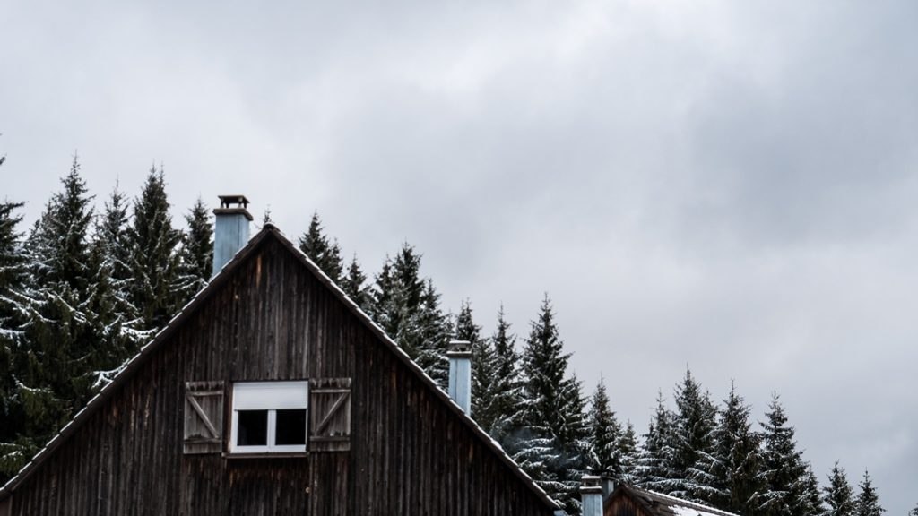Hotel résidence etang devin dans les Vosges en hiver